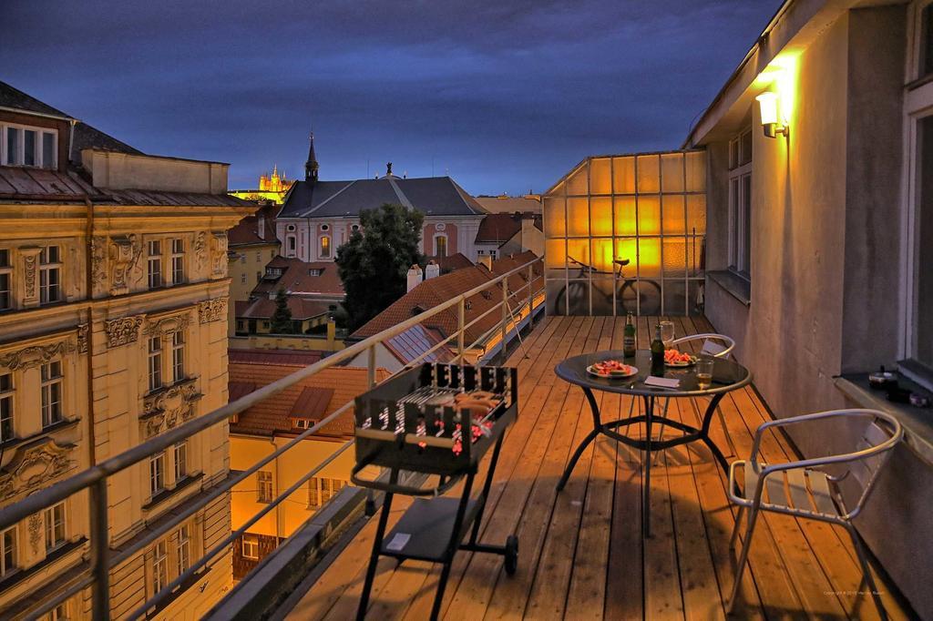 Apartments Vorsilska Praga Exterior foto